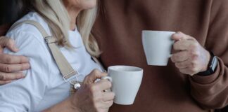 Jakie korzyści dla zdrowia przynosi trening siłowy dla seniorów cierpiących na chorobę Alzheimera lub inne schorzenia neurodegeneracyjne?