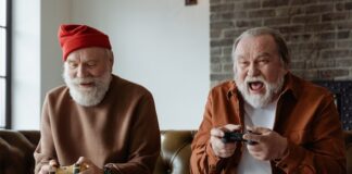Jak unikać kontuzji podczas pływania dla seniorów?