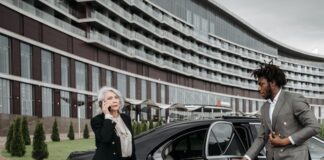 Jakie są najczęstsze problemy zdrowotne, na które należy uważać podczas pływania dla seniorów?
