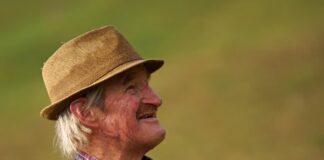 Jakie są najlepsze sposoby na uniknięcie kontuzji podczas ćwiczeń fitness dla seniorów?
