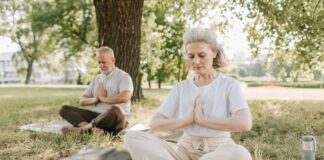 10 wskazówek, jak zwiększyć motywację do nordic walkingu dla seniorów.
